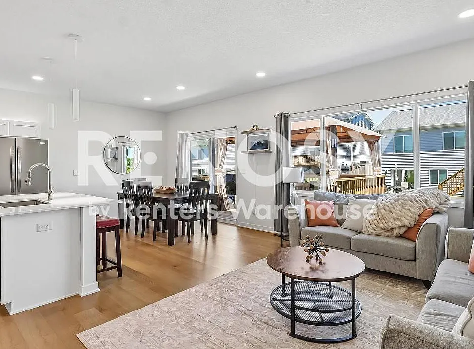 1011 Polk St