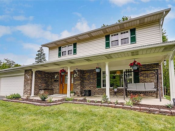 3rd image of 329 Bellaire Dr