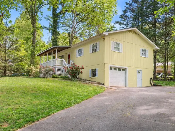 275 Crestview Hts, Franklin, NC 28734