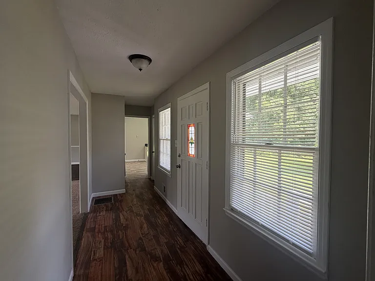 965 Hillview Rd — Photo 12