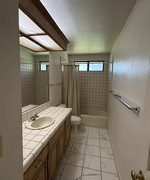 144 Jeffrey Dr — Photo 15