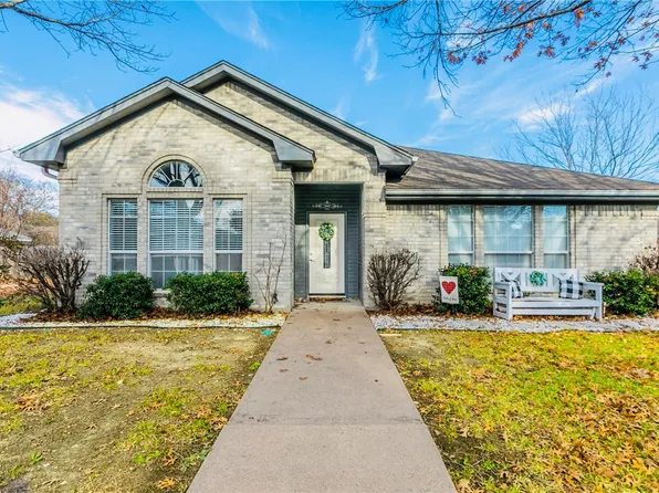 224 Fannin Dr, Hewitt, TX 76643