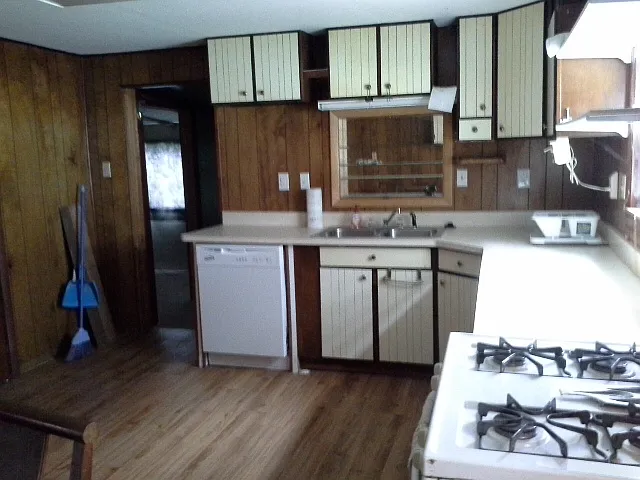 519 S James St photo 1