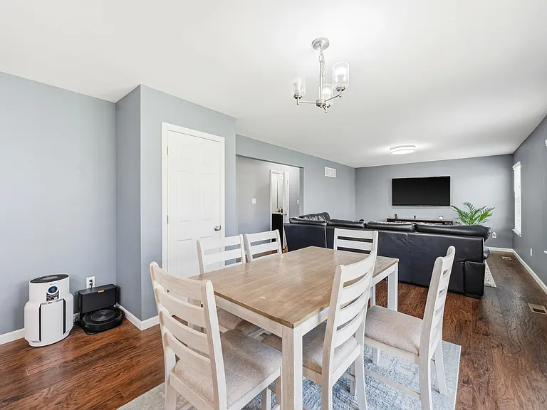 463 Dusty Brook Drive Ct — Photo 5