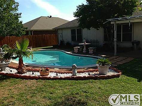4th image of 5014 Eastcreek Dr