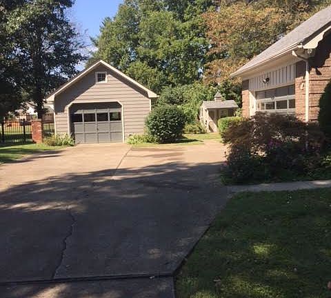 2nd image of 4720 Fox Chase Dr