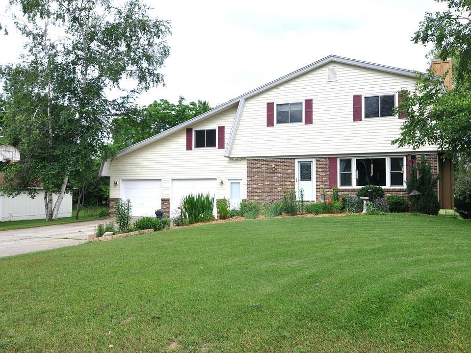 1st image of 3882 62nd St