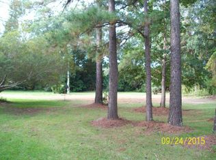 1643 Old Pelham Rd, Pelham, GA 31779