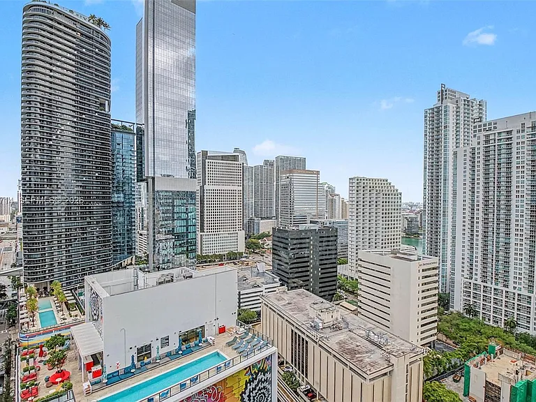 1000 Brickell Plz #2912 — Photo 9