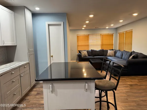 41 Pennsylvania Way, North Brunswick, NJ 08902