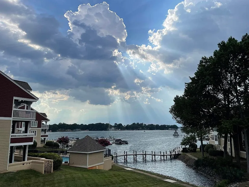 844 Southwest Dr