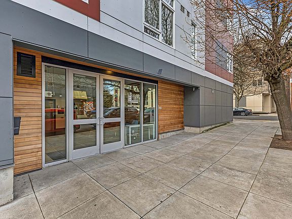 3rd image of 123 SE 13th Ave #1-104