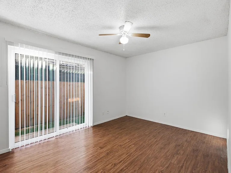 2703 Windswept Cv — Photo 9
