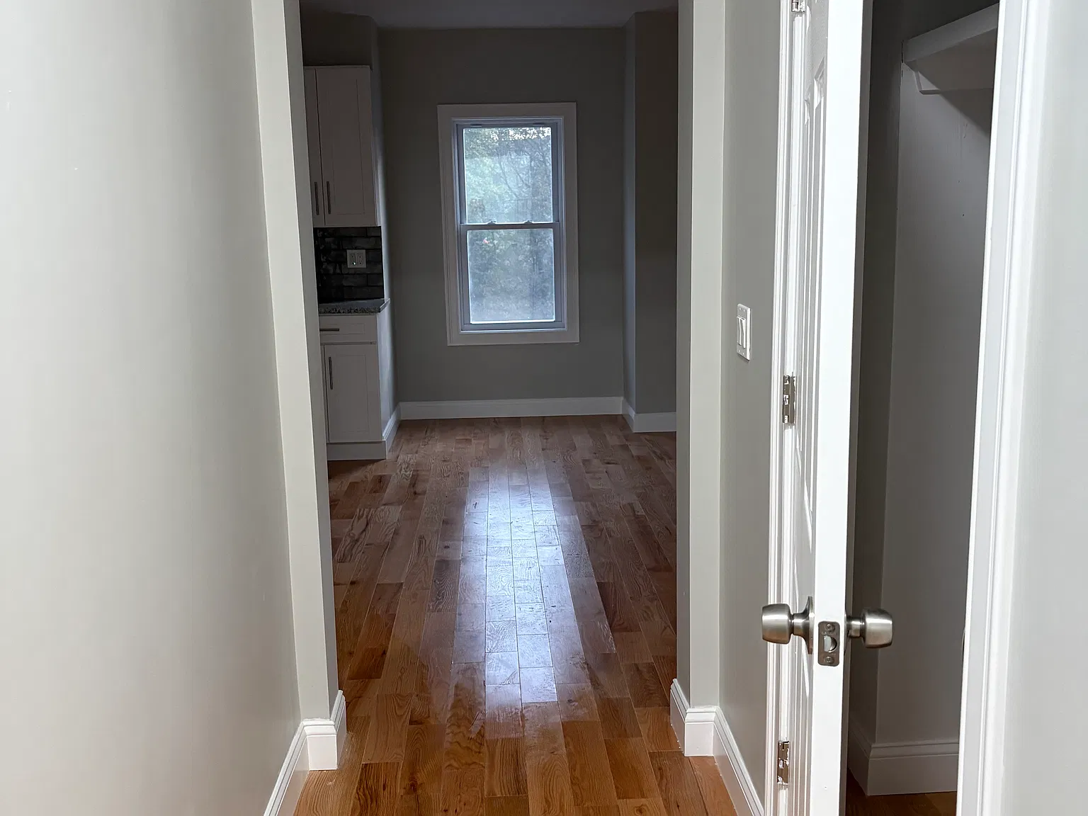 3 bed, $2,500 — Photo 2