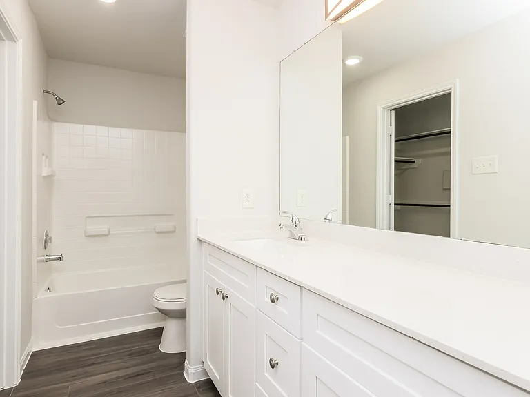 2447 Gibbs Bend Ct — Photo 23
