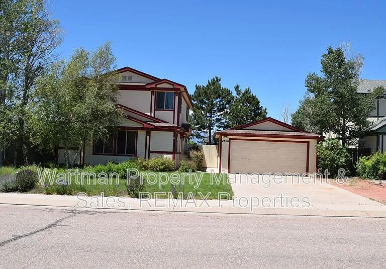 2860 Frazier Ln — Photo 1