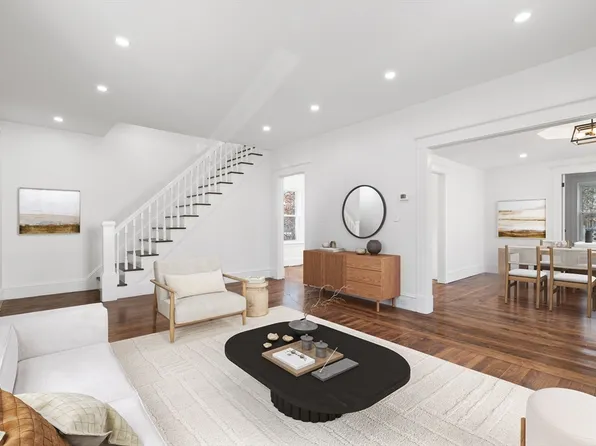 203 Pearl St, Brockton, MA 02301