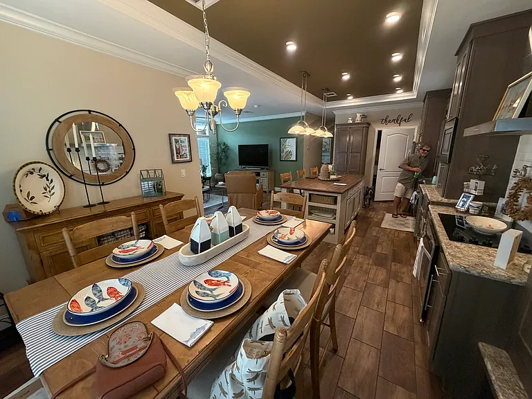 211 Hummingbird Ln — Photo 7
