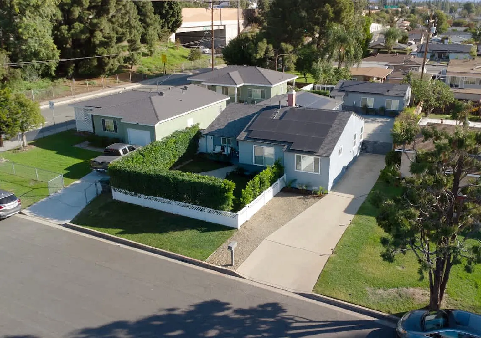 Elegant House w/ EV Charger, Near Santa Anita — Photo 2