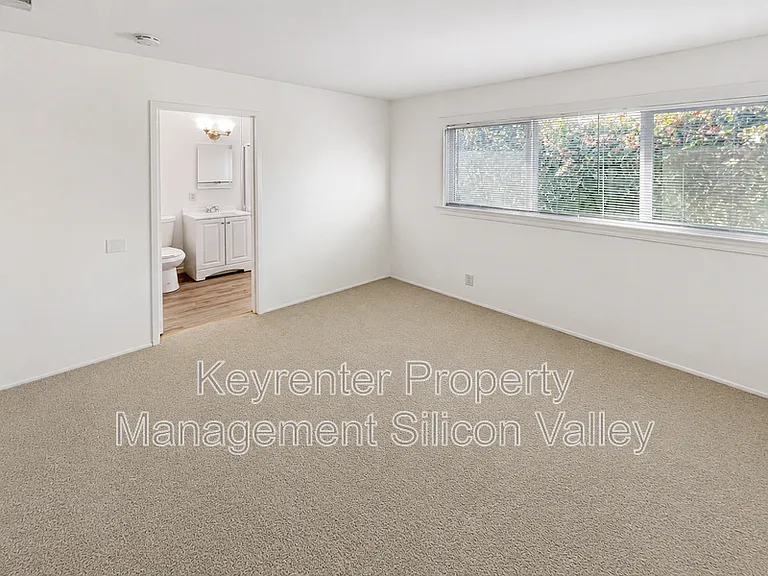6772 John Dr — Photo 7