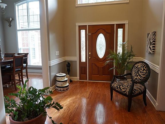 3rd image of 249 Riverchase Dr