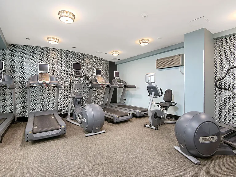 3130 N. Lake Shore Drive — Photo 12