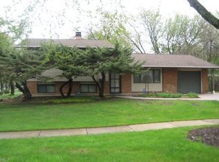 725 Western St, Hoffman Estates, IL 60169