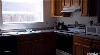 4th image of 2405 Bordona Dr