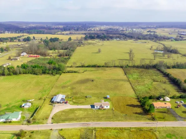 36 N Mount Olive Rd, Vilonia, AR 72173