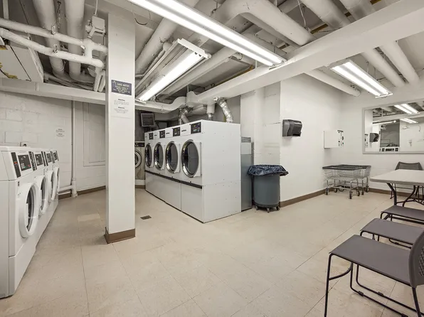 116 Central Park South image 10 of 13