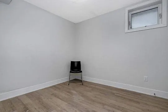 149 Henderson Ave — Photo 32