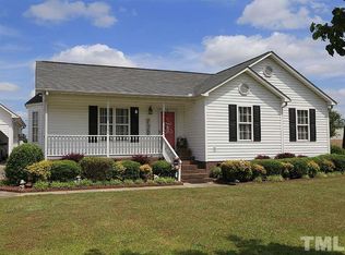 23 Stratford Dr, Dunn, NC 28334