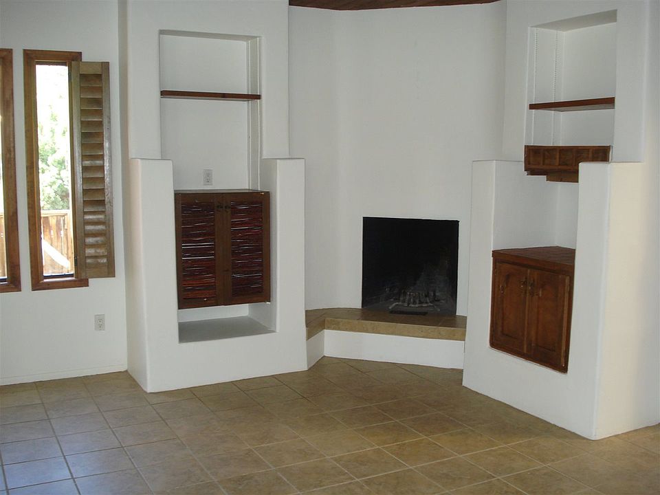1st image of 2805 Plaza Rojo