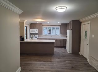 17543 Burnham Ave, Lansing, IL 60438