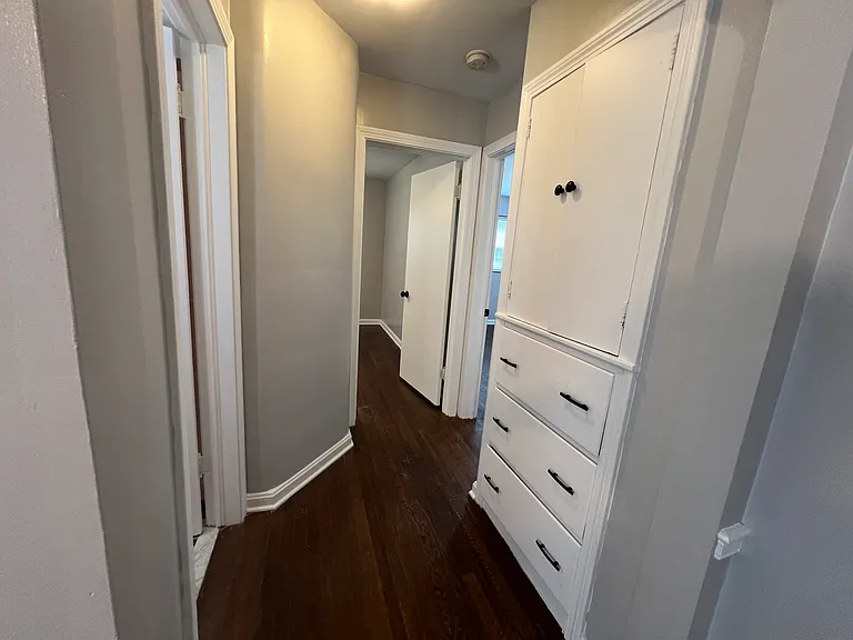 170 N Rose Blvd — Photo 20