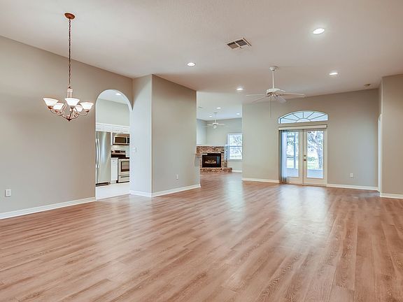 2nd image of 16709 Rockwell Heights Ln
