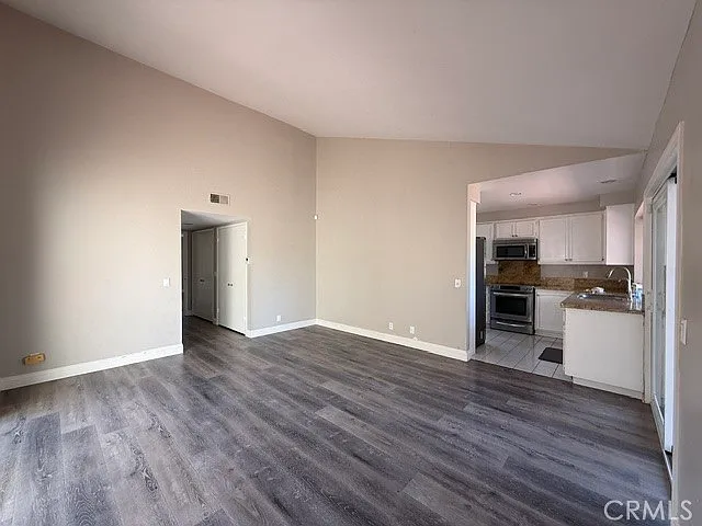 19161 Biddle Dr — Photo 3