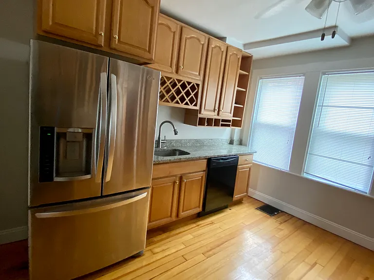 16 Eleanor St #16 — Photo 5