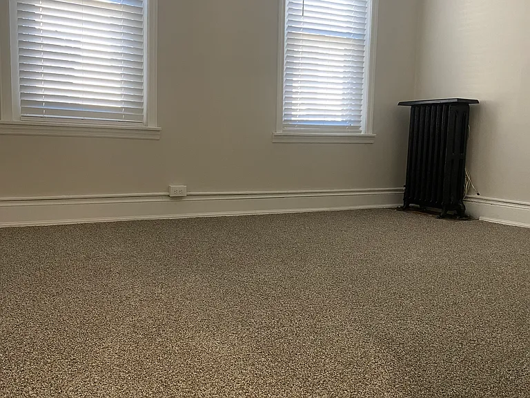 1370 Gillingham St #2 — Photo 4