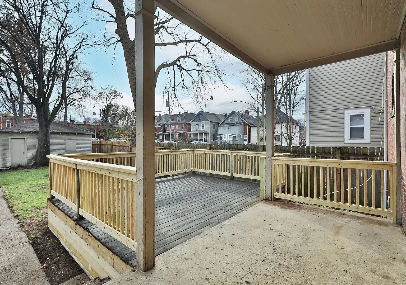 Incredible 6 Bedroom Home OSU Campus Renovated, Spacious, and Move-In Ready! — Photo 4