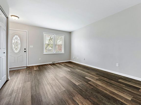 4th image of 1025 Britta Ln