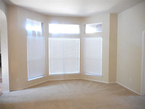 5th image of 3616 Lake Country Dr
