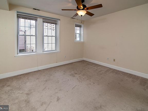 5th image of 306 S 13th St #11