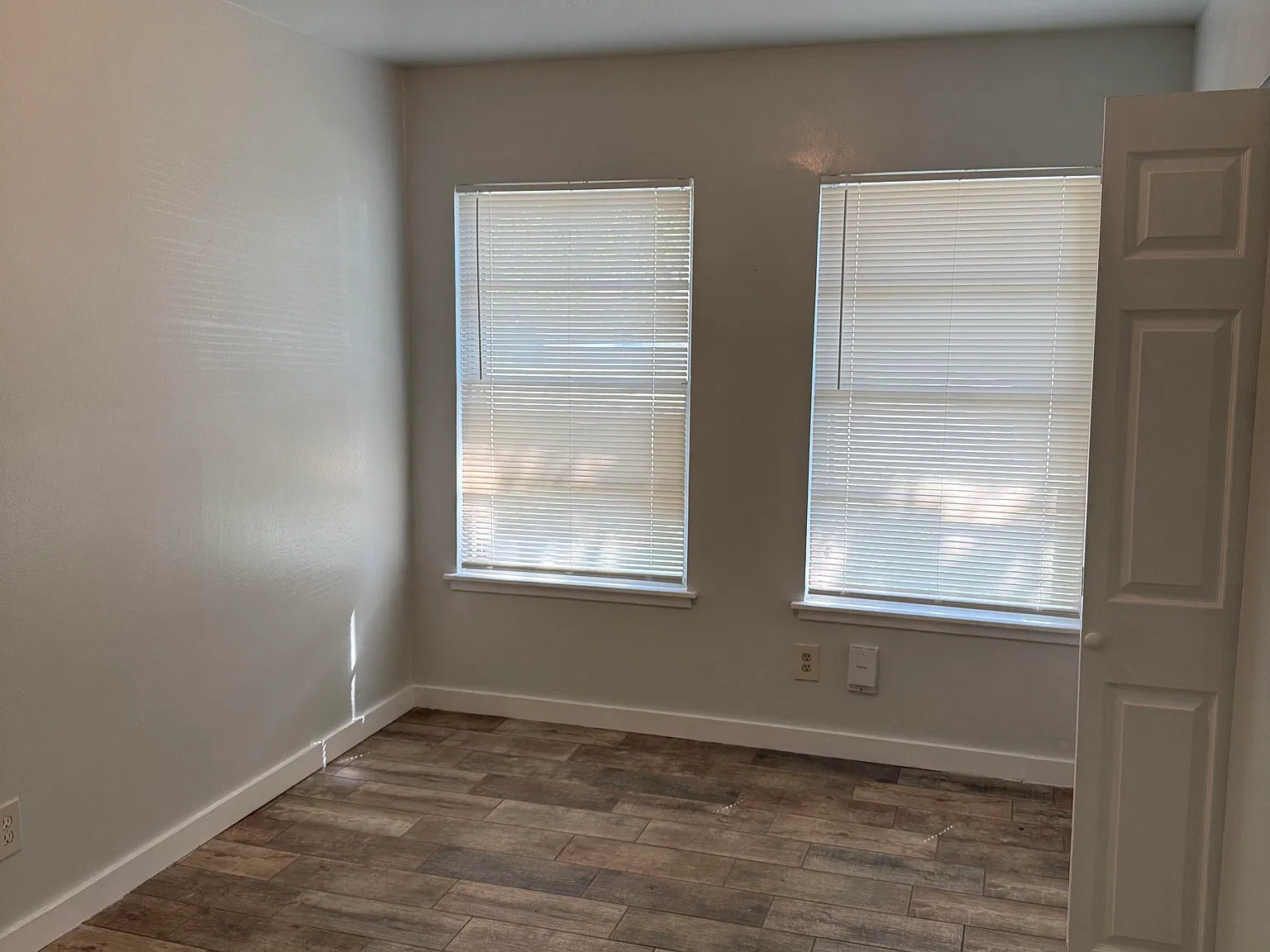 3 bed, 1097 sqft, $1,445 — Photo 3