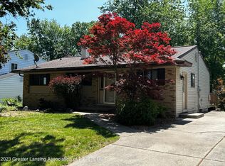 2600 Darien Dr, Lansing, MI 48912