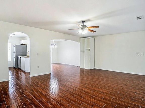 4th image of 9836 Ashburn Lake Dr