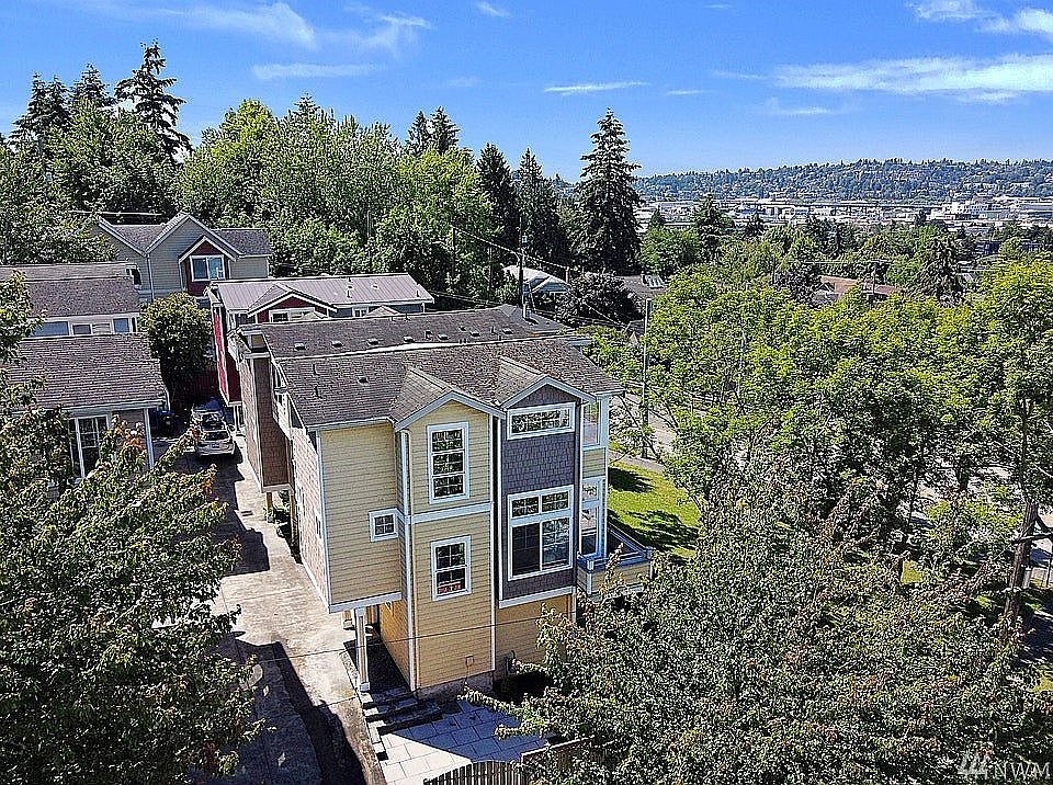 1st image of 319 NW 55th St #B