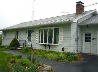 837 Avenue Rd, Exeter, ME 04435