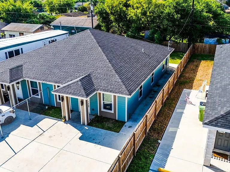 2107 Carlos Ave #A — Photo 3