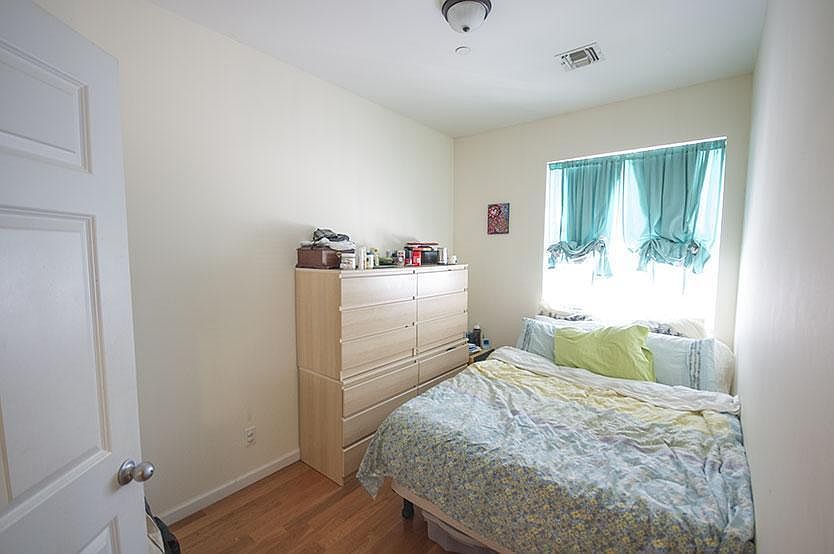 1st image of 185 Clifton Pl APT 1F